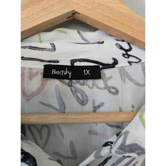 Red Sky 1X Love & Hearts Graphic Button Front Blouse Oversized Vibes Romantic - Picture 3 of 7